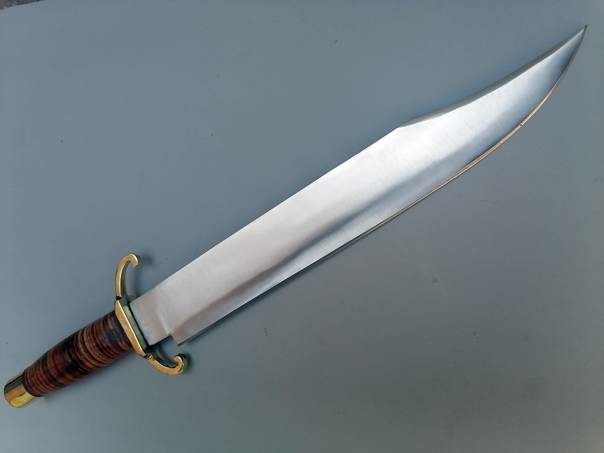 21 inches D2 Cold Steel Handmade Crocodile Dundee Knife Brass Guards and Leather Handle